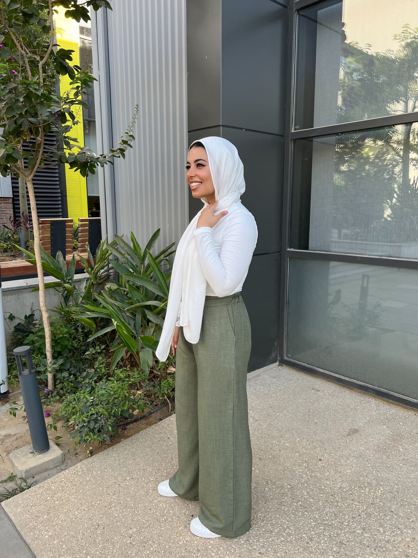 OLIVE LINEN PANTS